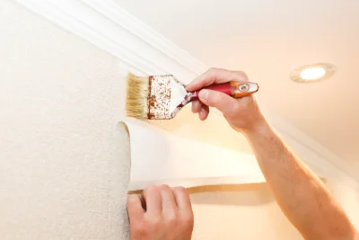Pose de papier peint à Romazy — revêtements muraux et toiles de verre